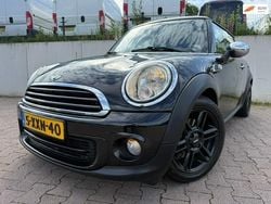 Zwart, metallic lak Gebruikt 2013 Mini ONE Chili Hatchback | € 5.777 (Eerlijke prijs)
