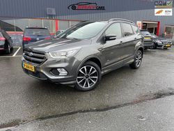 Grijs Gebruikt 2019 Ford Kuga ST-Line SUV | € 17.999 (Eerlijke prijs)