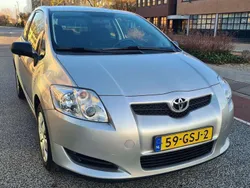 Zilver Gebruikt 2008 Toyota Auris Terra Hatchback | € 3.950 (Eerlijke prijs)