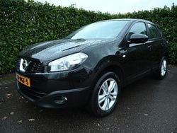 Zwart Gebruikt 2010 Nissan Qashqai Acenta SUV | € 5.650 (Eerlijke prijs)