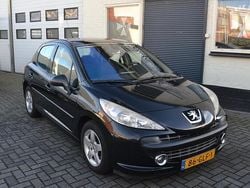 Zwart (metallic) Gebruikt 2008 Peugeot 207 Hatchback | € 1.975 (Eerlijke prijs)