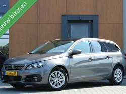 Grijs Gebruikt 2020 Peugeot 308 Premium Stationwagen | € 13.450 (Eerlijke prijs)