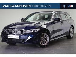 Bmw individual tansanit (blauw metallic) Gebruikt 2023 BMW 330e Stationwagen | € 41.450 (Eerlijke prijs)
