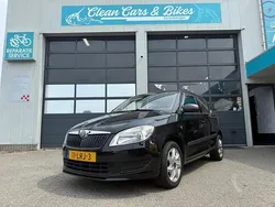 Zwart Gebruikt 2010 Skoda Fabia Hatchback | € 2.950 (Super prijs)