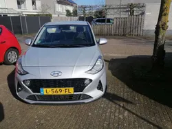 Grijs Gebruikt 2021 Hyundai i10 Comfort Hatchback | € 13.500 (Eerlijke prijs)