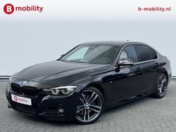 Zwart Gebruikt 2018 BMW 320 M Sport Sedan | € 23.895 (Goede deal)