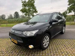 Zwart Gebruikt 2013 Mitsubishi Outlander Instyle SUV | € 12.250 (Duur)