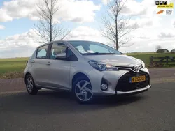 Grijs Gebruikt 2014 Toyota Yaris Hatchback | € 12.950 (Eerlijke prijs)