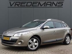 Beige Gebruikt 2010 Renault Mégane GrandTour Dynamique Stationwagen | € 1.950 (Eerlijke prijs)