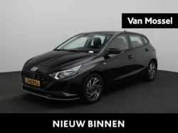 Phantom black Gebruikt 2024 Hyundai i20 Comfort Hatchback | € 19.940 (Eerlijke prijs)