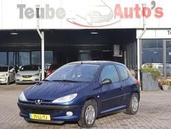 Blauw Gebruikt 2003 Peugeot 206 Hatchback | € 1.385 (Eerlijke prijs)