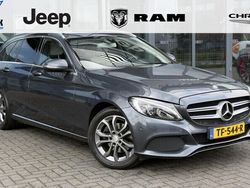Grijs Gebruikt 2015 Mercedes C220 Stationwagen | € 20.345 (Iets duurder)