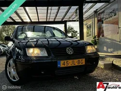 Zwart Gebruikt 2002 VW Bora Sedan | € 999 (Eerlijke prijs)