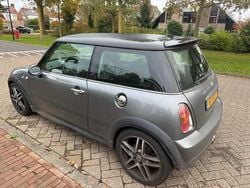 Grijs (metallic) Gebruikt 2004 Mini Cooper S Chili Hatchback | € 1.599 (Eerlijke prijs)