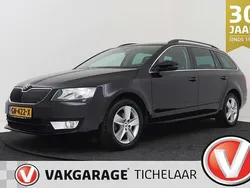 Zwart Gebruikt 2015 Skoda Octavia Ambition Stationwagen | € 9.699 (Duur)