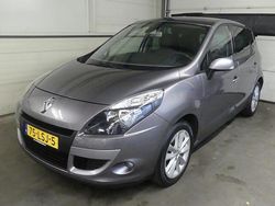 Grijs Gebruikt 2010 Renault Scénic III MPV | € 3.945 (Eerlijke prijs)