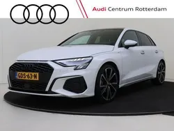 Wit Gebruikt 2024 Audi A3 Sportback S-Line Hatchback | € 39.950 (Iets duurder)