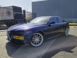 Blauw Gebruikt 2017 Alfa Romeo Giulia Veloce Sedan | € 24.959