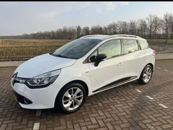 Wit Gebruikt 2016 Renault Clio GrandTour Collection Stationwagen | € 7.499 (Eerlijke prijs)