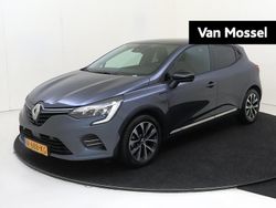 Gris titanium kpn Gebruikt 2022 Renault Clio V Zen Hatchback | € 16.940 (Eerlijke prijs)