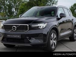 Zwart Gebruikt 2023 Volvo XC40 Inscription SUV | € 37.995 (Eerlijke prijs)