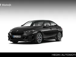 Zwart Nieuw 2024 BMW 218 Comfort Edition Coupé | € 57.066 (Iets duurder)