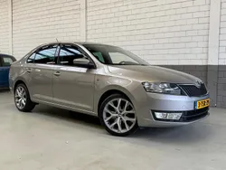 Beige, metallic lak Gebruikt 2014 Skoda Rapid Business Line Hatchback | € 8.250 (Iets duurder)