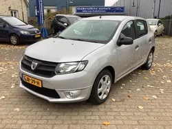Grijs Gebruikt 2016 Dacia Sandero Lauréate Hatchback | € 7.250 (Eerlijke prijs)