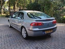 Beige Gebruikt 2006 Renault Laguna II Hatchback | € 1.450 (Eerlijke prijs)