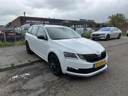 Wit Gebruikt 2019 Skoda Octavia Sport Stationwagen | € 7.950
