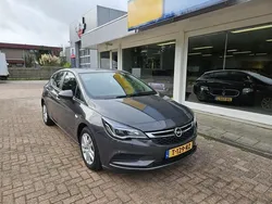Grijs Gebruikt 2016 Opel Astra Hatchback | € 7.950 (Super prijs)