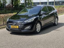 Zwart Gebruikt 2015 Hyundai i30 Stationwagen | € 7.750 (Goede deal)