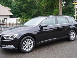 Zwart, metallic lak Gebruikt 2015 VW Passat Comfortline Stationwagen | € 12.900 (Eerlijke prijs)