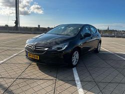 Zwart Gebruikt 2019 Opel Astra Hatchback | € 7.750 (Goede deal)