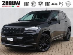 Zwart Gebruikt 2024 Jeep Compass Altitude SUV | € 36.900