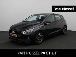 Zwart Gebruikt 2022 Hyundai i20 Comfort Hatchback | € 18.240 (Eerlijke prijs)