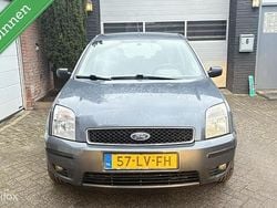 Grijs Gebruikt 2003 Ford Fusion MPV | € 999 (Goede deal)