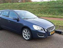 Blauw Gebruikt 2011 Volvo V60 Momentum Stationwagen | € 6.250 (Eerlijke prijs)