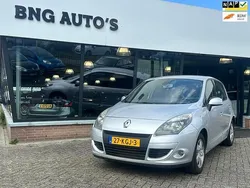 Grijs Gebruikt 2009 Renault Scénic III Dynamique MPV | € 3.750 (Eerlijke prijs)