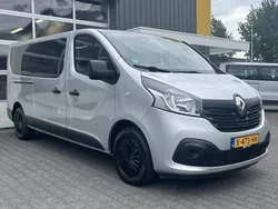 Grijs Gebruikt 2018 Renault Trafic Authentique Van | € 24.950