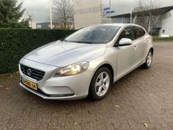Gebruikt 2013 Volvo V40 Momentum Stationwagen | € 3.500 (Iets duurder)