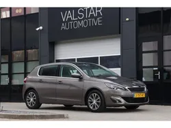 Beige, metallic lak Gebruikt 2014 Peugeot 308 Premium Hatchback | € 11.750 (Eerlijke prijs)