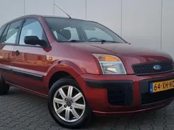 Rood Gebruikt 2007 Ford Fusion MPV | € 1.500 (Goede deal)