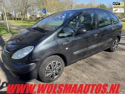 Grijs Gebruikt 2002 Citroën Xsara Picasso MPV | € 750 (Eerlijke prijs)