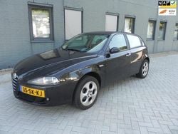 Zwart Gebruikt 2006 Alfa Romeo 147 Distinctive Hatchback | € 700 (Super prijs)