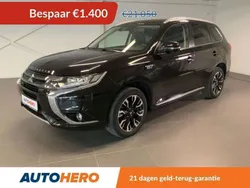 Zwart Gebruikt 2017 Mitsubishi Outlander P-HEV Top SUV | € 19.849 (Goede deal)