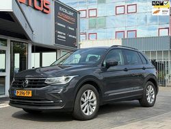 Grijs Gebruikt 2021 VW Tiguan Business+ SUV | € 21.950 (Super prijs)