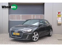 Zwart Gebruikt 2021 Audi A1 Proline Hatchback | € 19.995 (Eerlijke prijs)