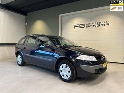 Blauw Gebruikt 2007 Renault Mégane GrandTour Business Stationwagen | € 1.950 (Iets duurder)