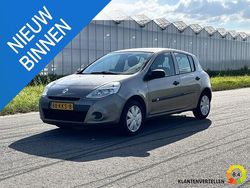Beige Gebruikt 2010 Renault Clio II Hatchback | € 2.950 (Eerlijke prijs)